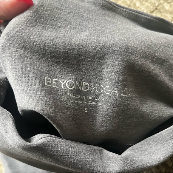 Beyond Yoga Gray Spacedye Out Of Pocket High Waisted Midi Legging Sz Small - Picture 5 of 7